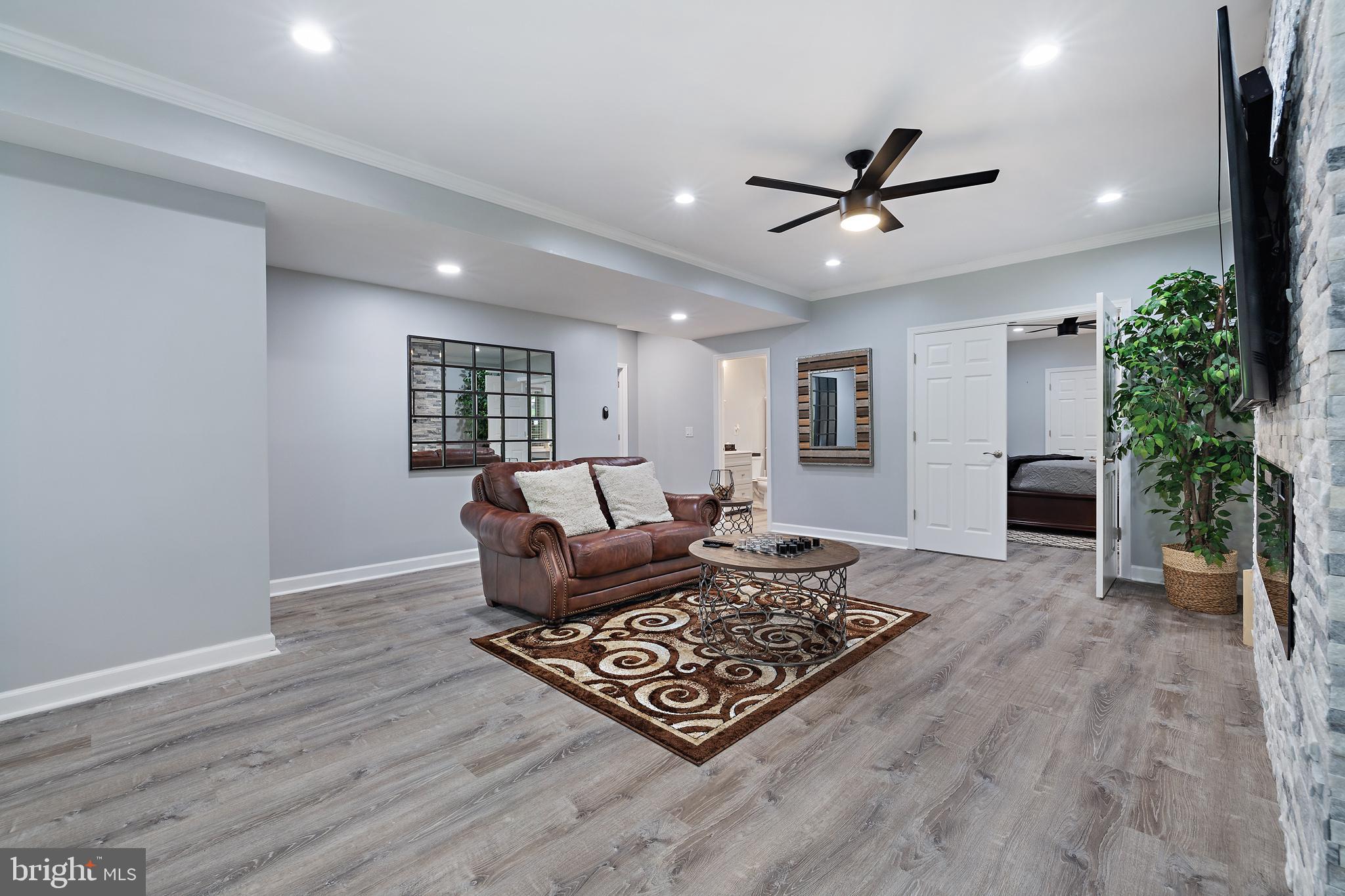 SHORE ACRES - Residential