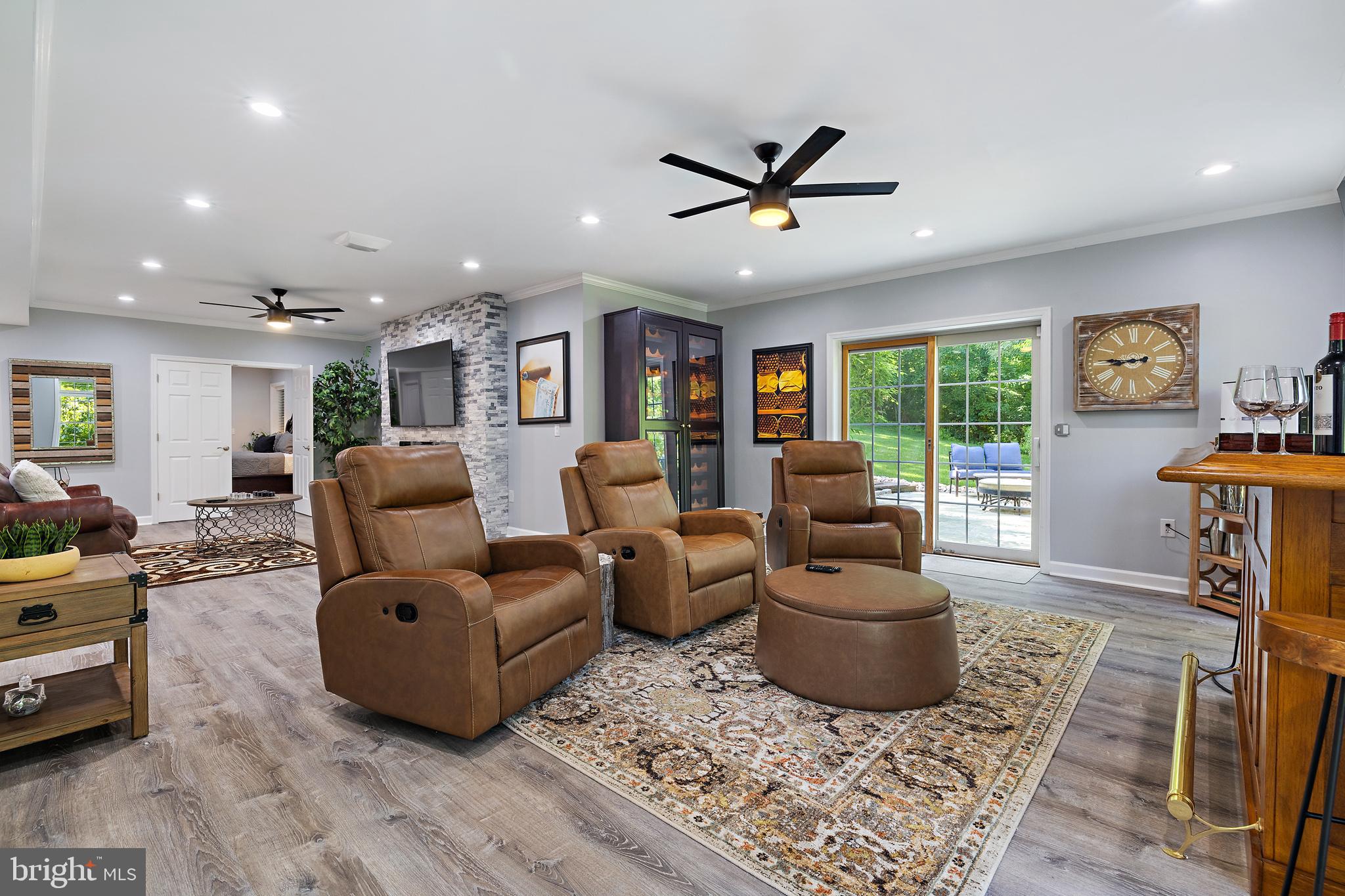 SHORE ACRES - Residential