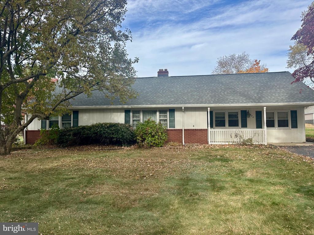 Photo of 604 Cushmore Road, SOUTHAMPTON, PA 18966 (MLS # PABU2108608)