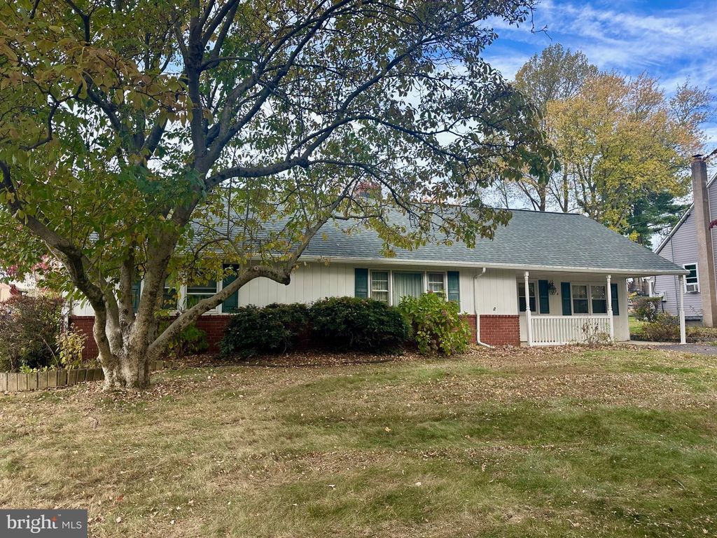 Photo of 604 Cushmore Road, SOUTHAMPTON, PA 18966 (MLS # PABU2108608)