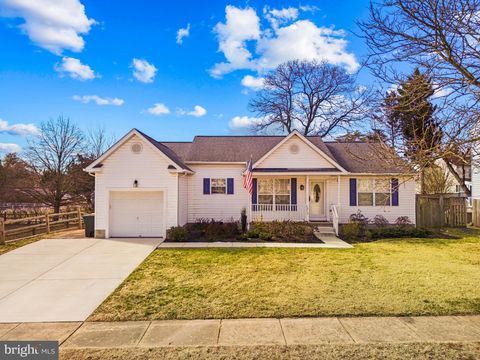 Homes For Sale - 1215 Markham Lane<br/> PASADENA, MD 21122