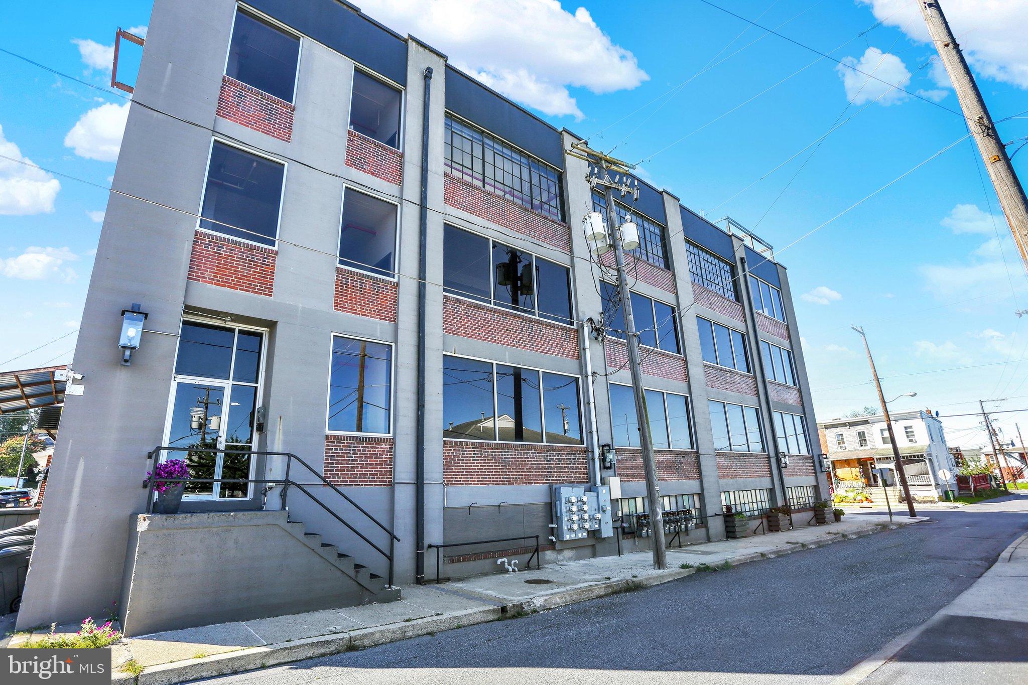 31 S STERLEY STREET 400