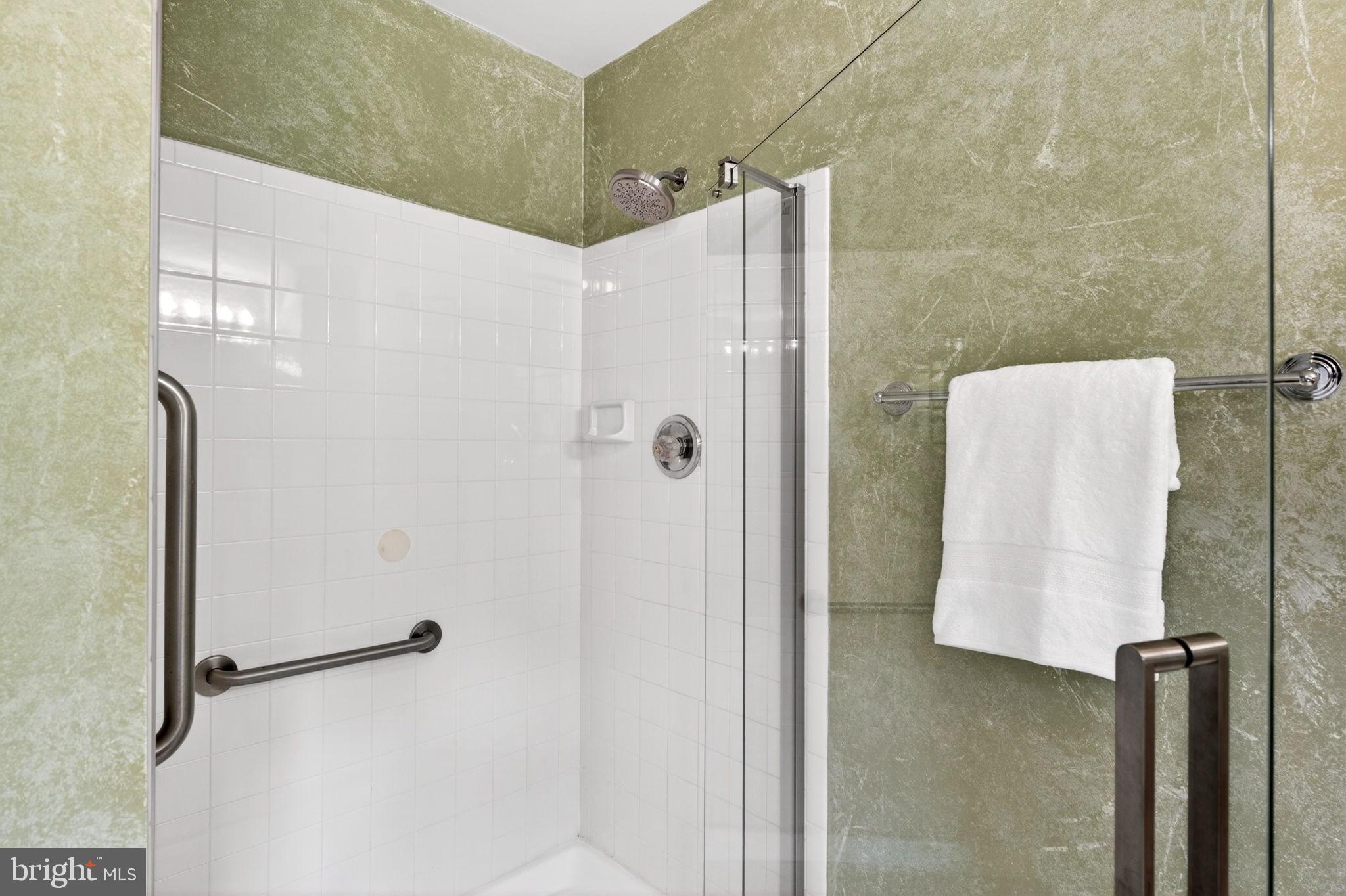 VILLAGE OF HICKORY RIDGE - Residential