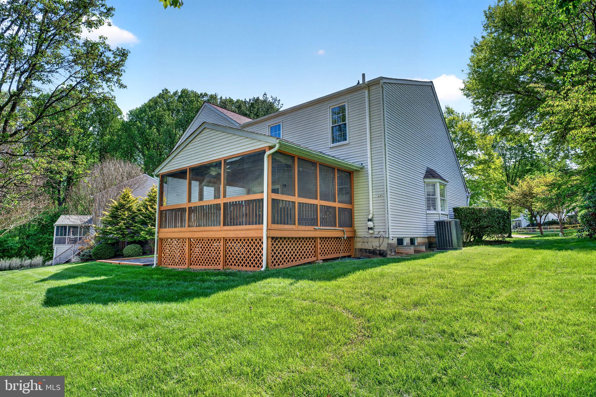 VILLAGE OF HICKORY RIDGE - Residential