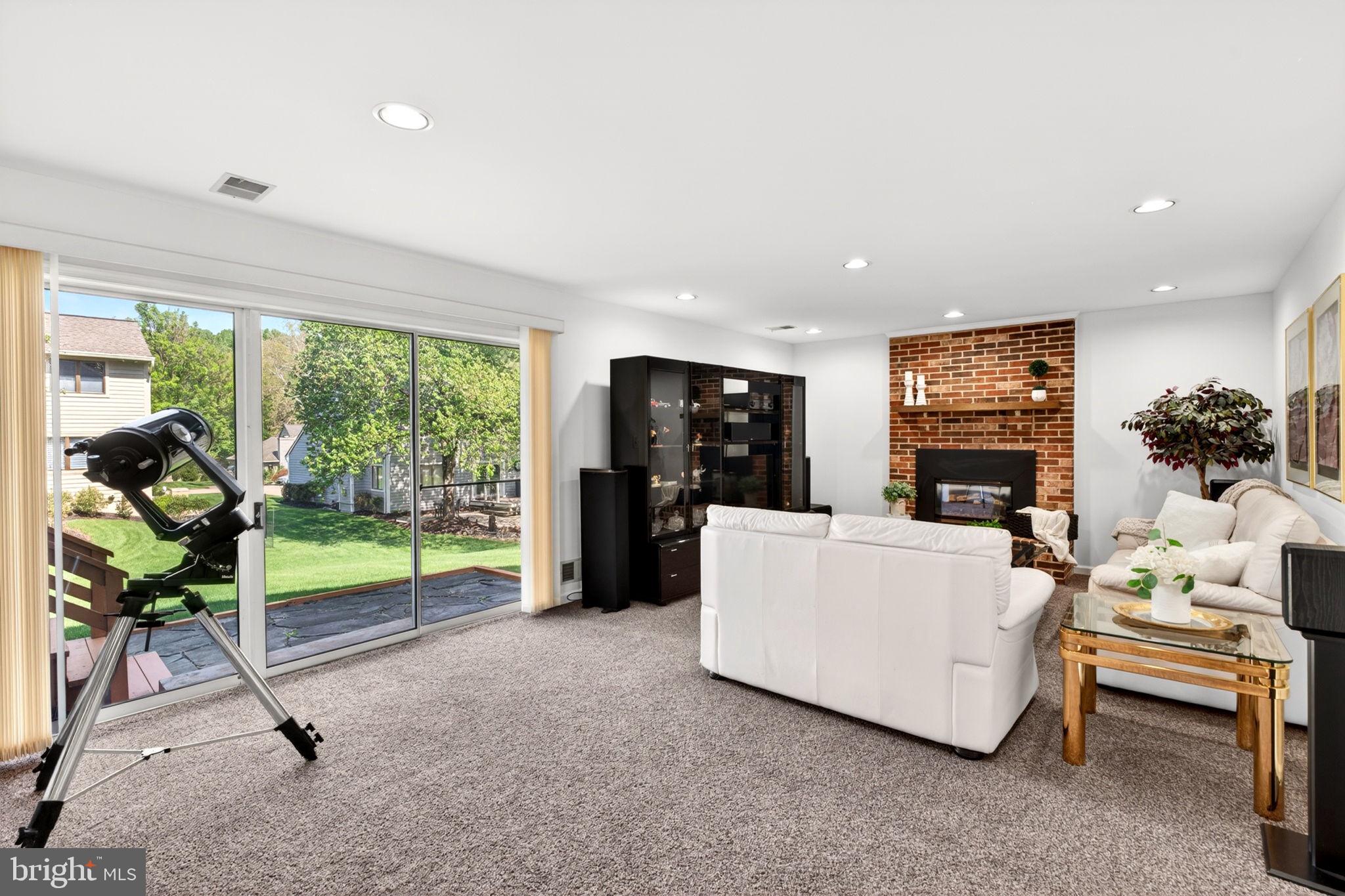 VILLAGE OF HICKORY RIDGE - Residential