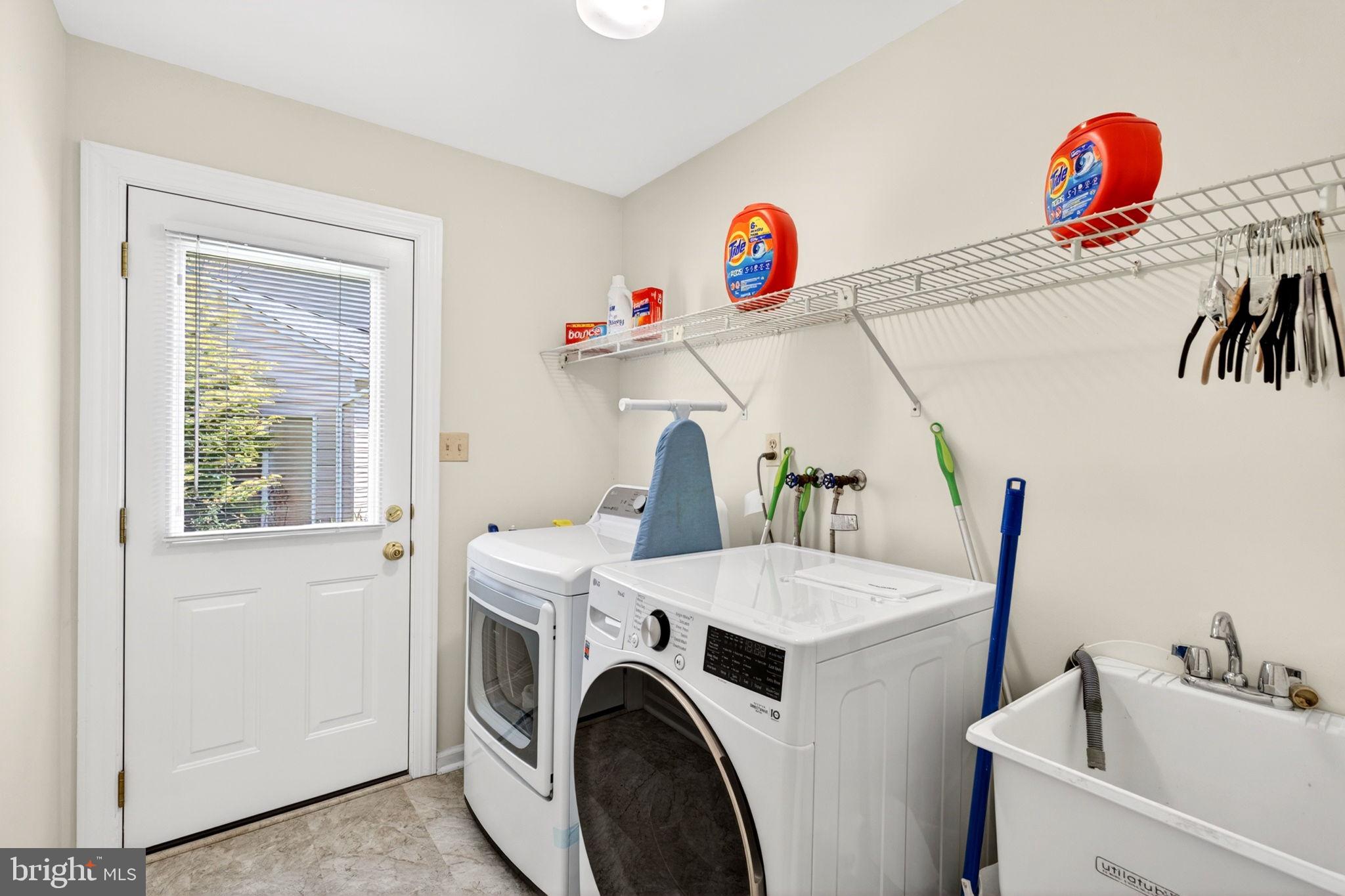 VILLAGE OF HICKORY RIDGE - Residential