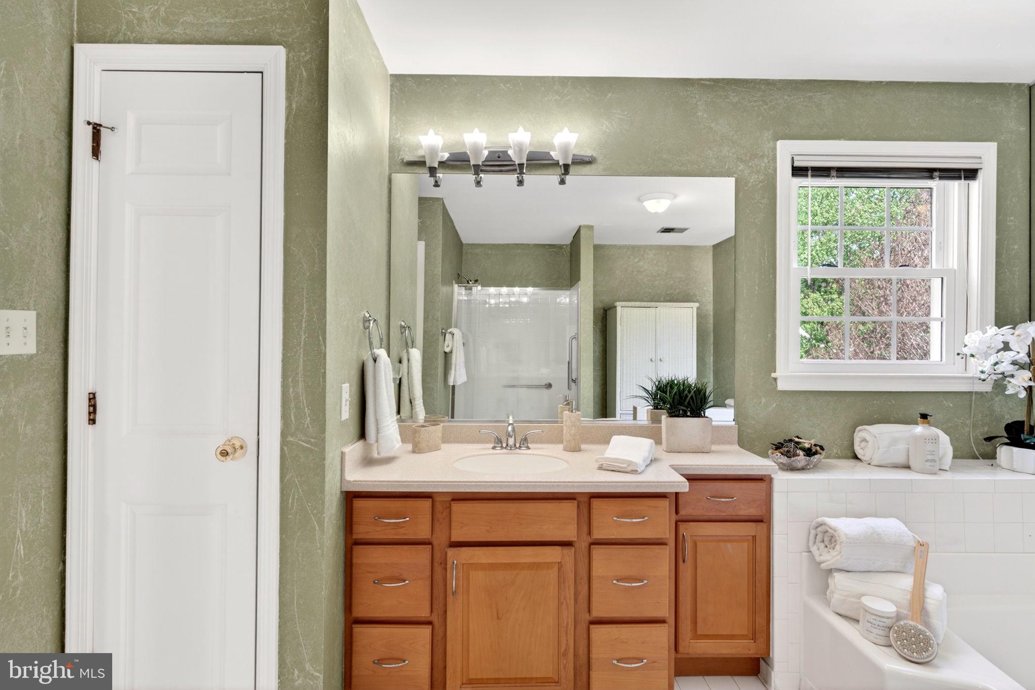 VILLAGE OF HICKORY RIDGE - Residential