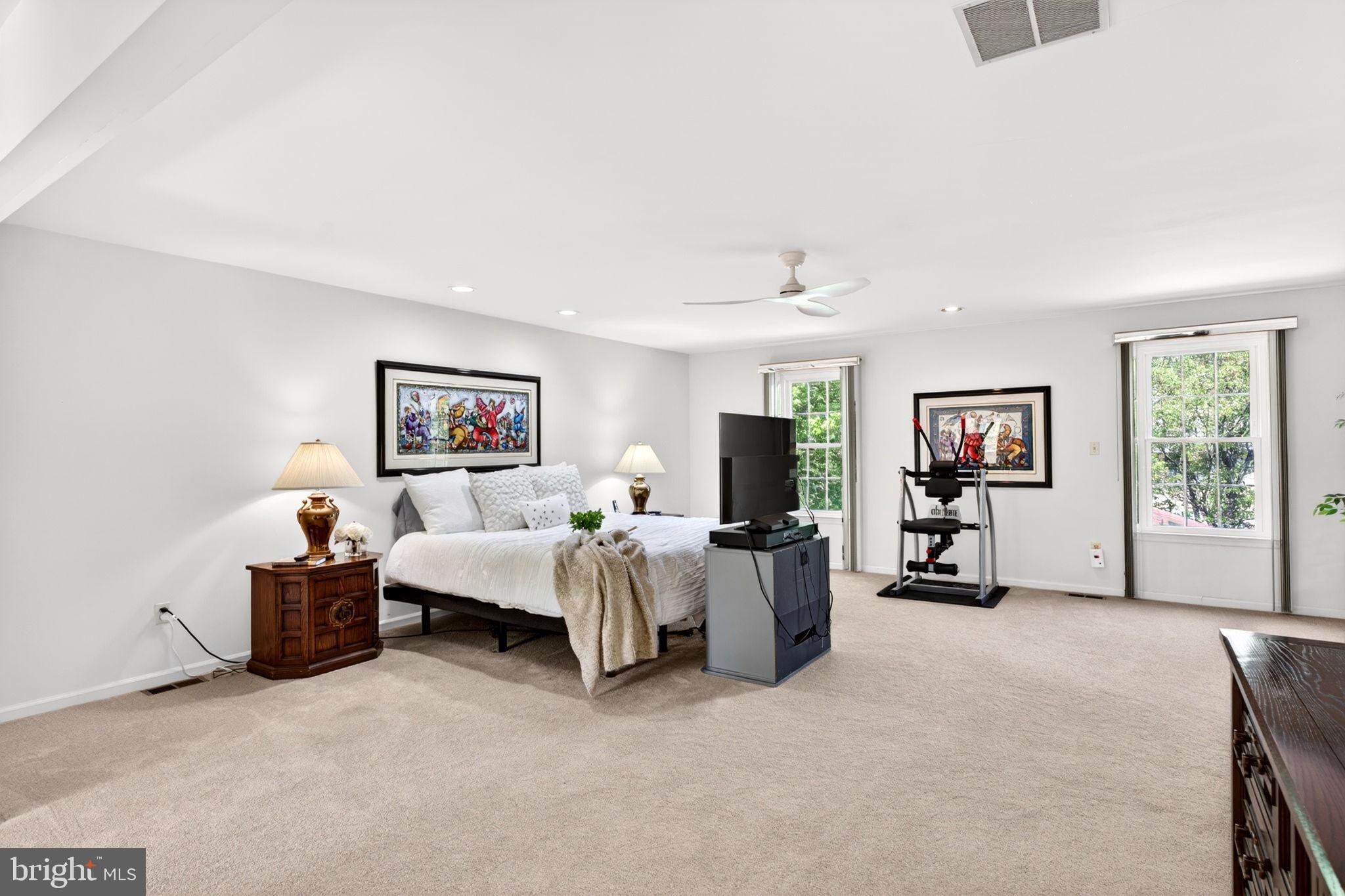 VILLAGE OF HICKORY RIDGE - Residential