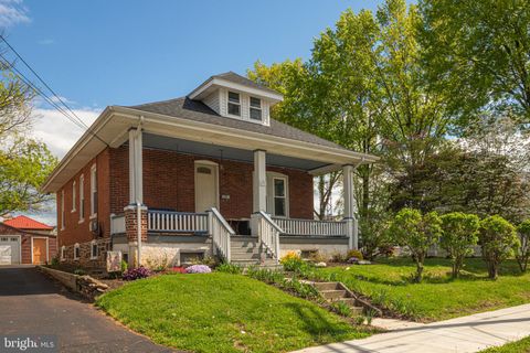 Photo of 670 Church Street, ROYERSFORD, PA 19468 (MLS # PAMC2177910)