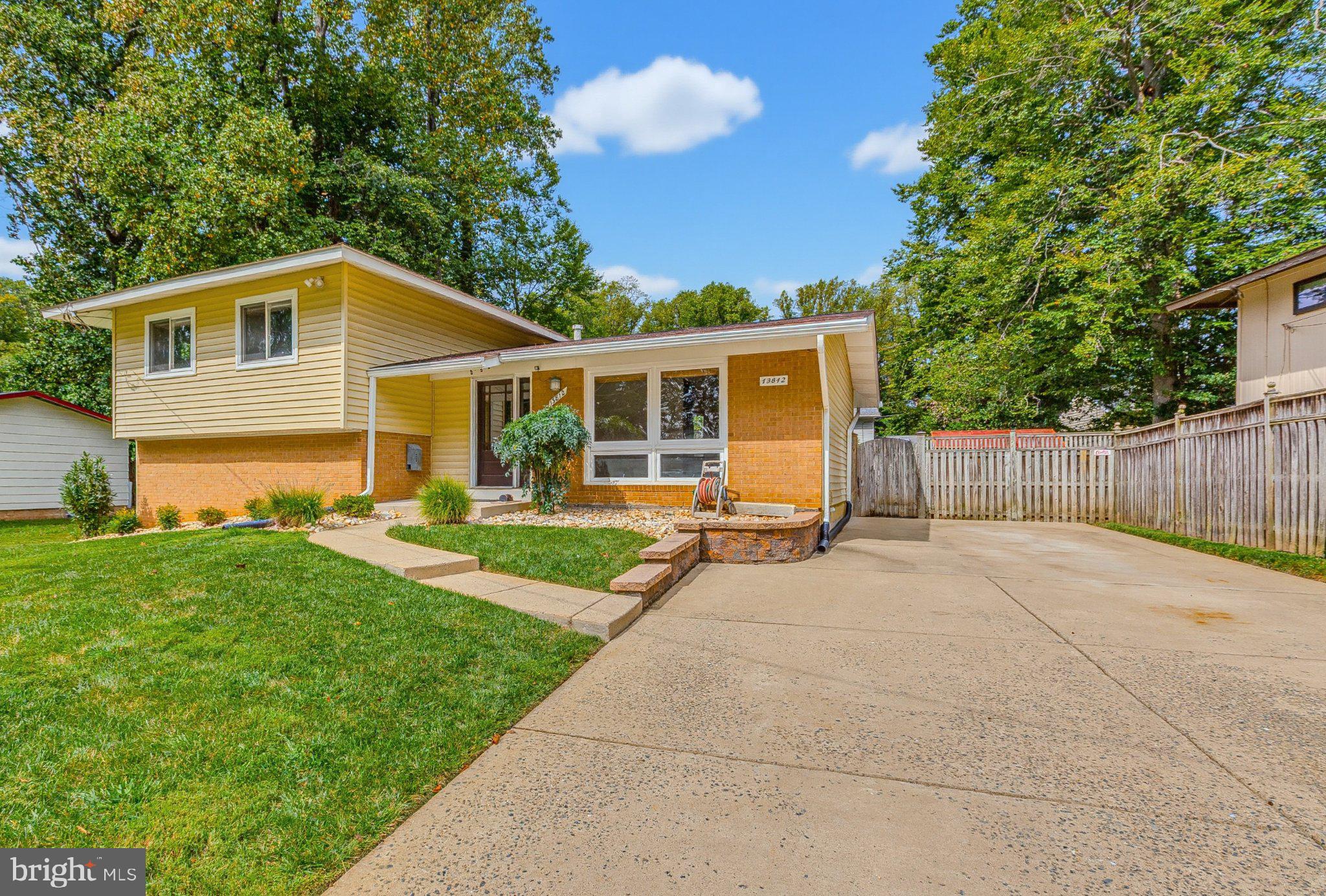 13812 VISTA DRIVE