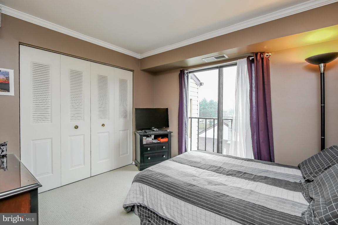 RIVA COMMONS - Residential