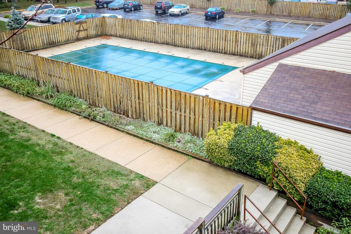 RIVA COMMONS - Residential