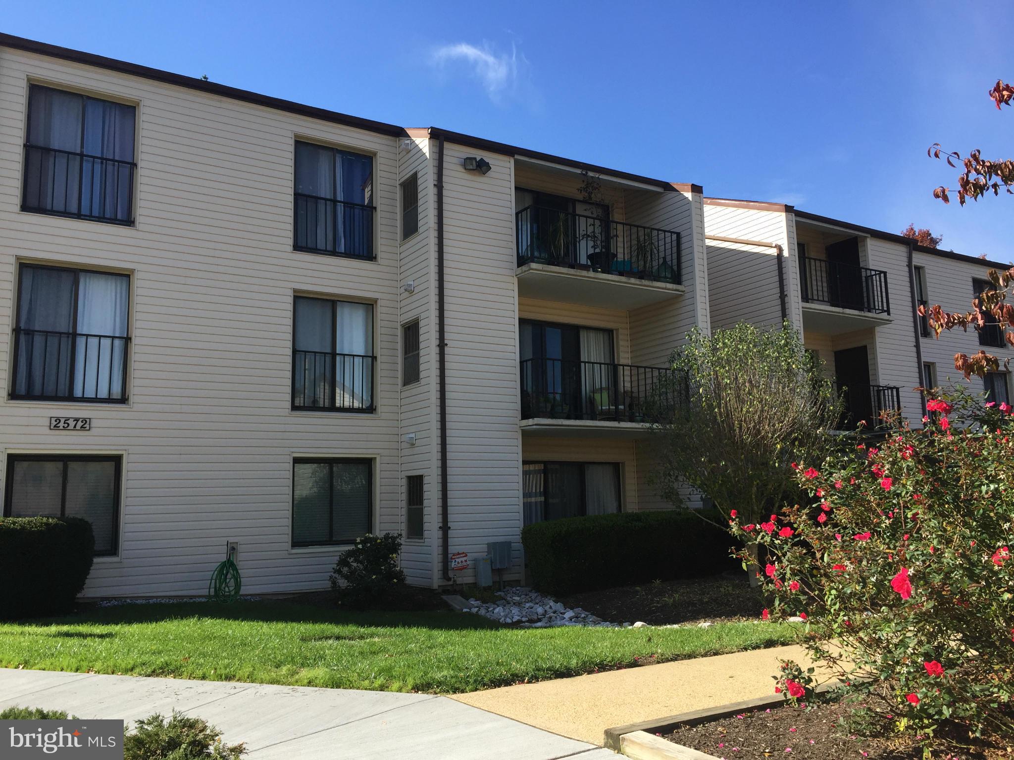 RIVA COMMONS - Residential