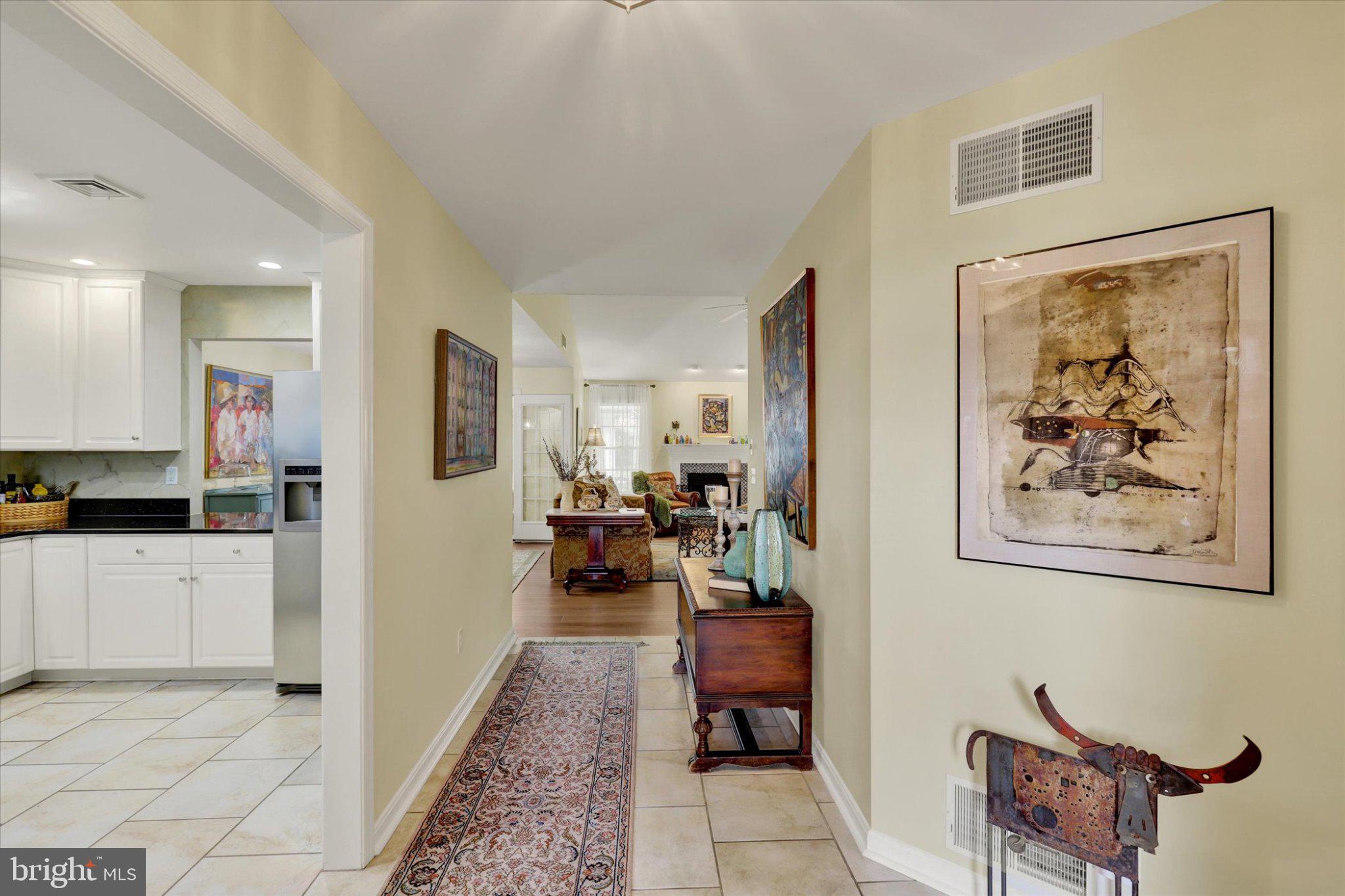 547 FARMHOUSE LANE
