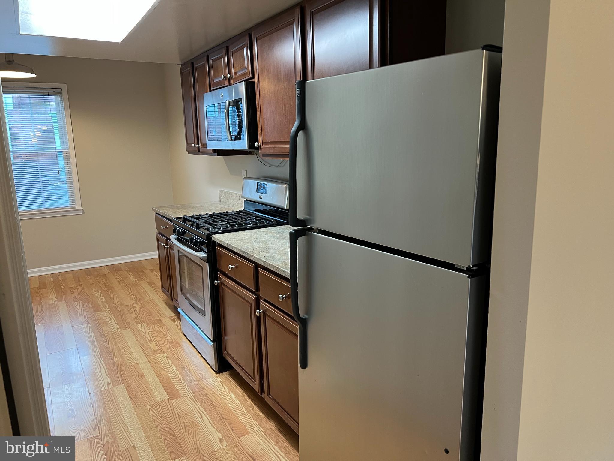 KEENE MILL WOODS - Residential Lease