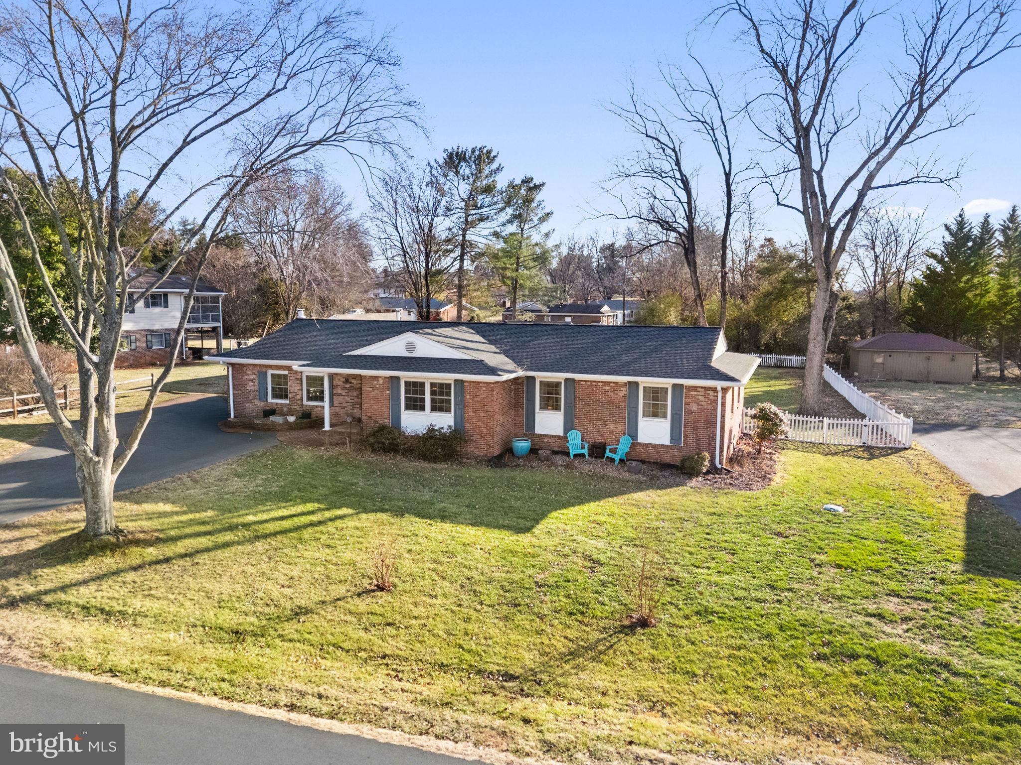 FAIRVIEW ACRES - Residential