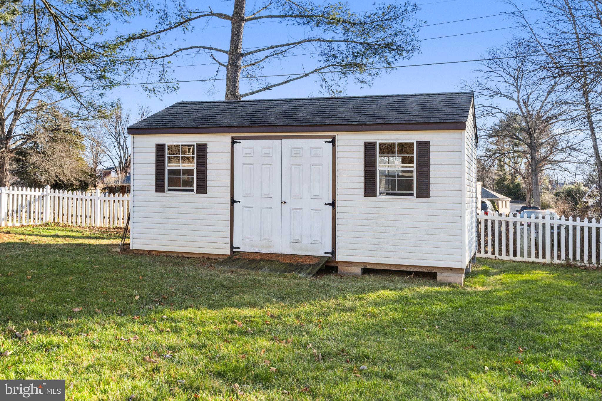 FAIRVIEW ACRES - Residential