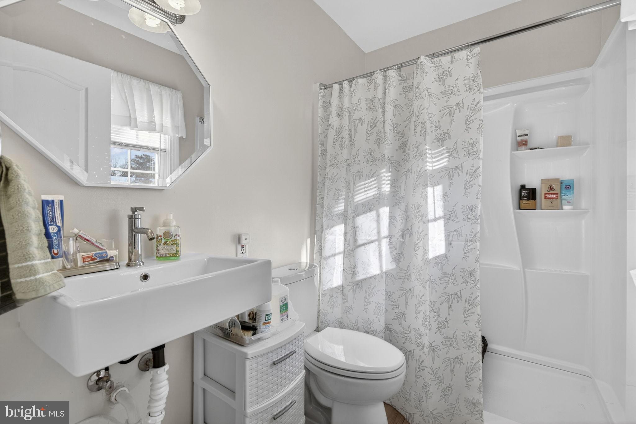 FAIRVIEW ACRES - Residential