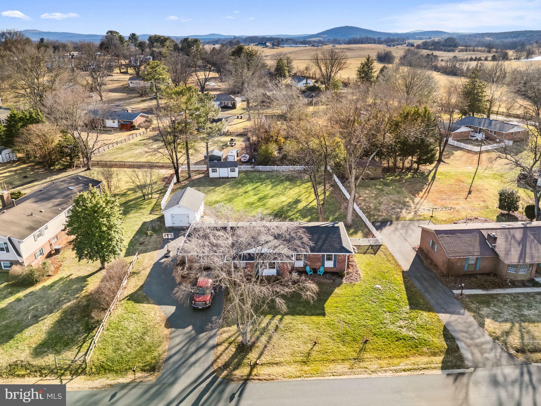 FAIRVIEW ACRES - Residential