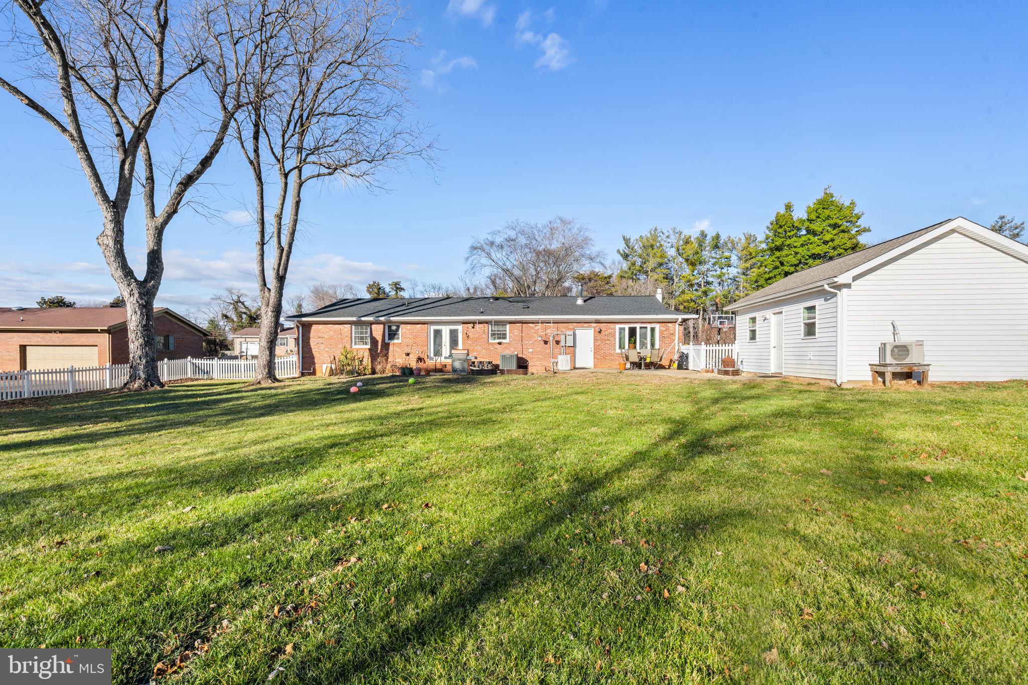 FAIRVIEW ACRES - Residential