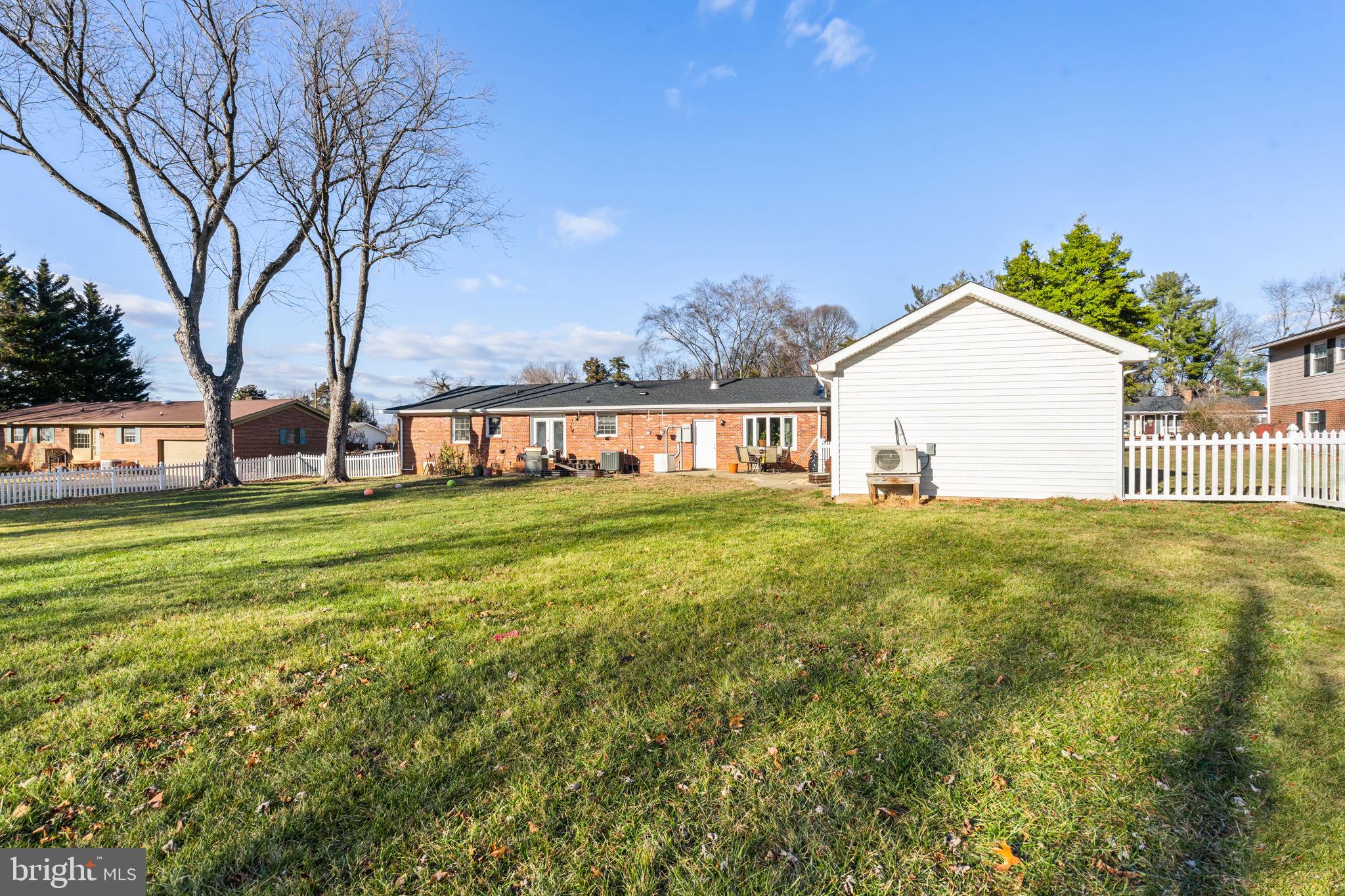 FAIRVIEW ACRES - Residential