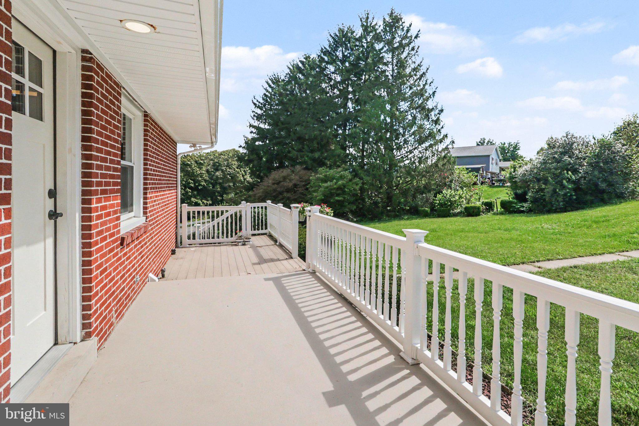1445 LOOP ROAD