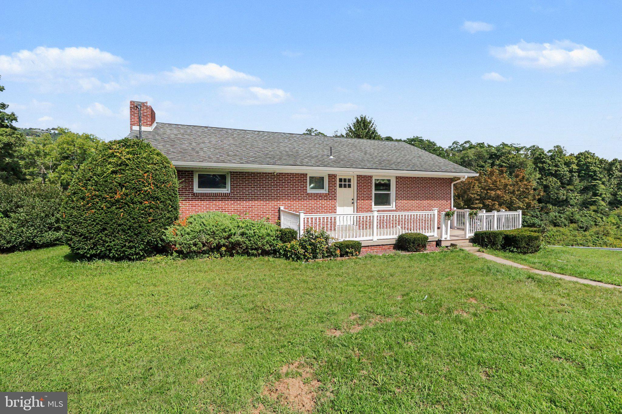 1445 LOOP ROAD