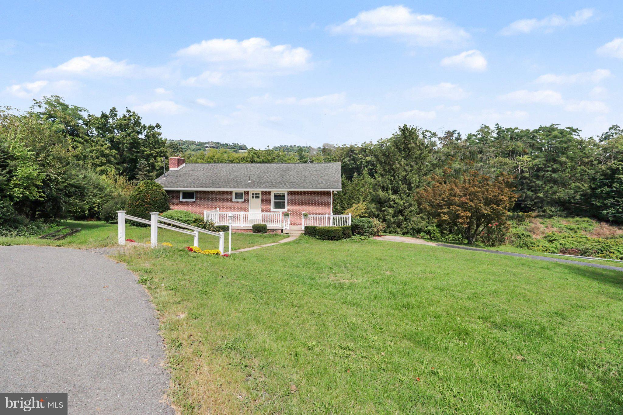 1445 LOOP ROAD