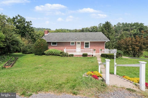 Homes For Sale - 1445 Loop Road<br/> LEWISTOWN, PA 17044