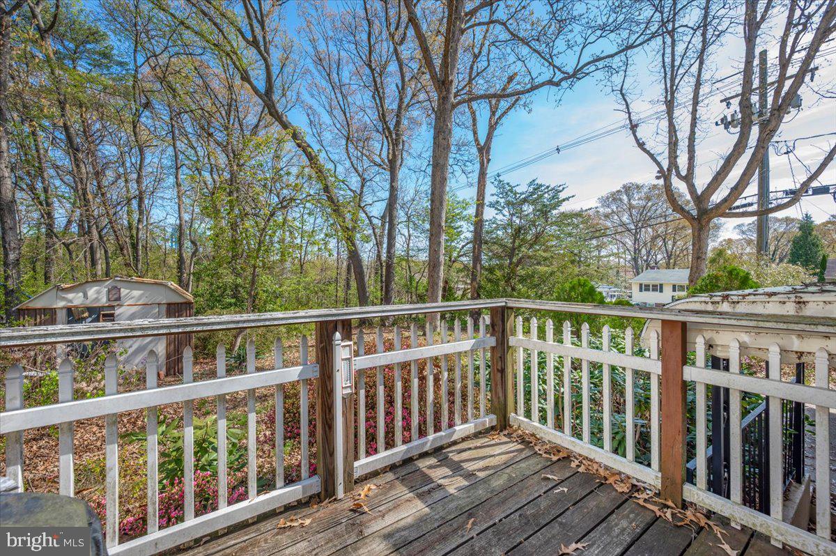 HOLLYWOOD ON SEVERN - Residential