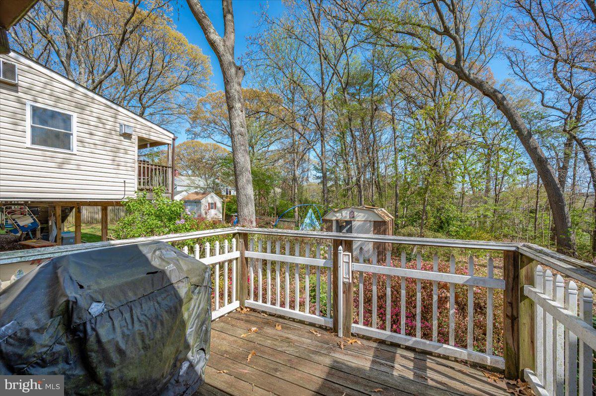 HOLLYWOOD ON SEVERN - Residential