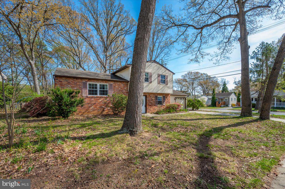 HOLLYWOOD ON SEVERN - Residential