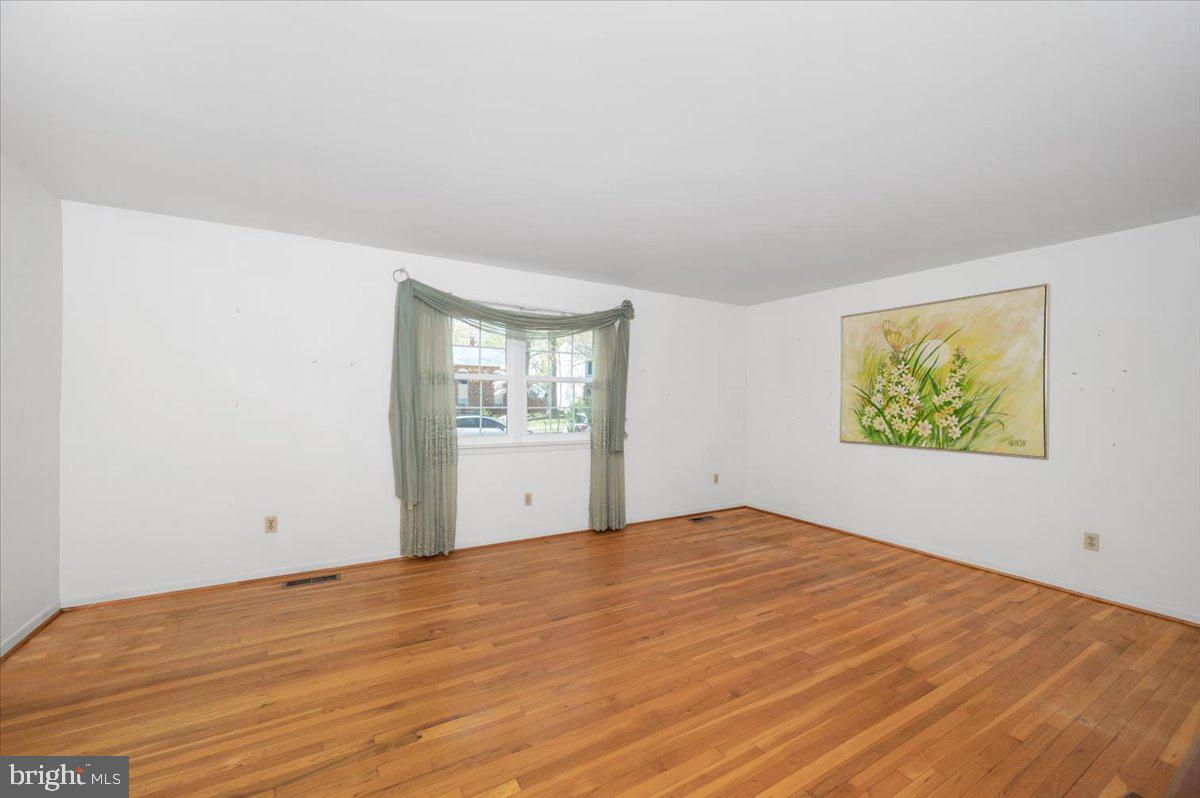 HOLLYWOOD ON SEVERN - Residential