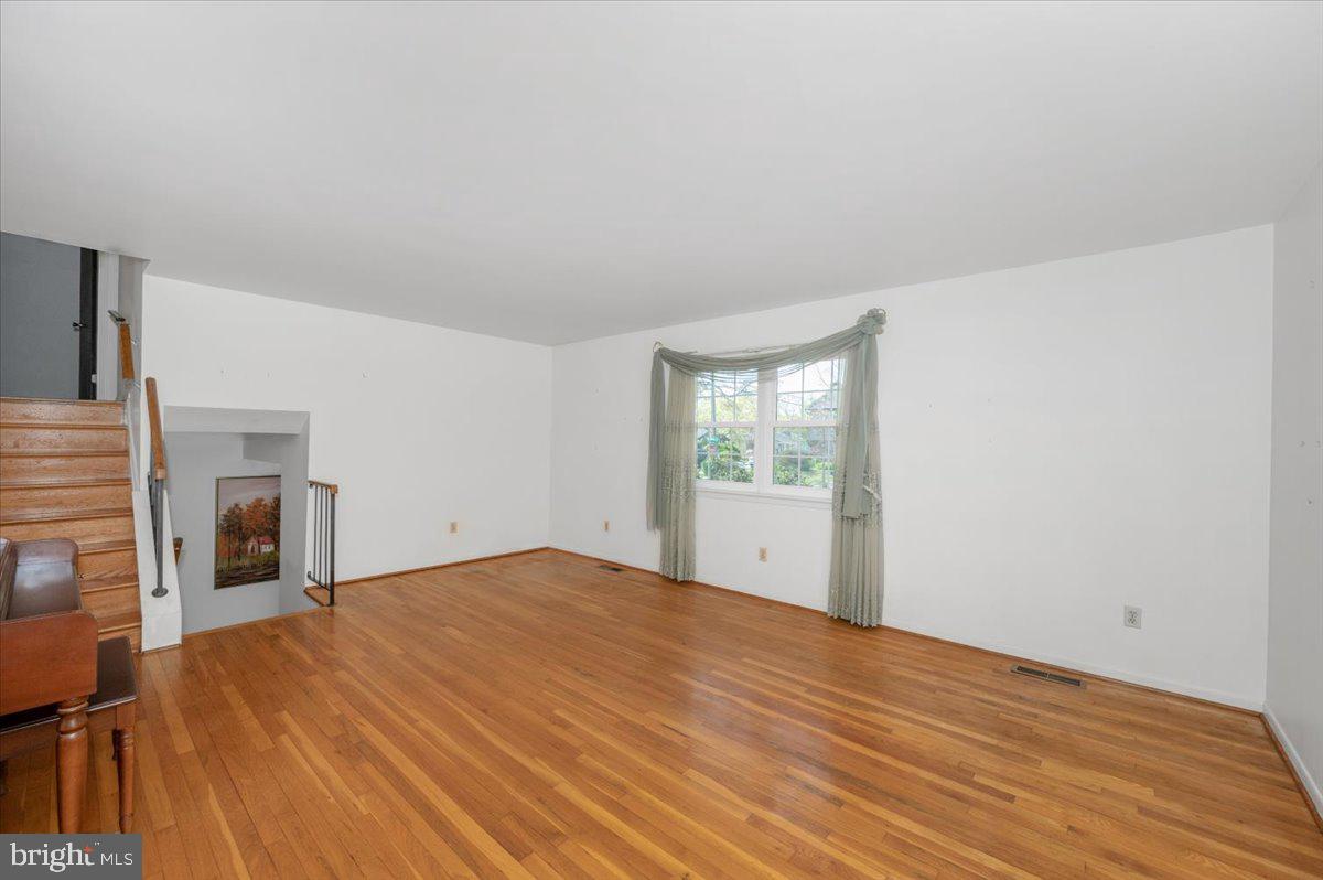 HOLLYWOOD ON SEVERN - Residential