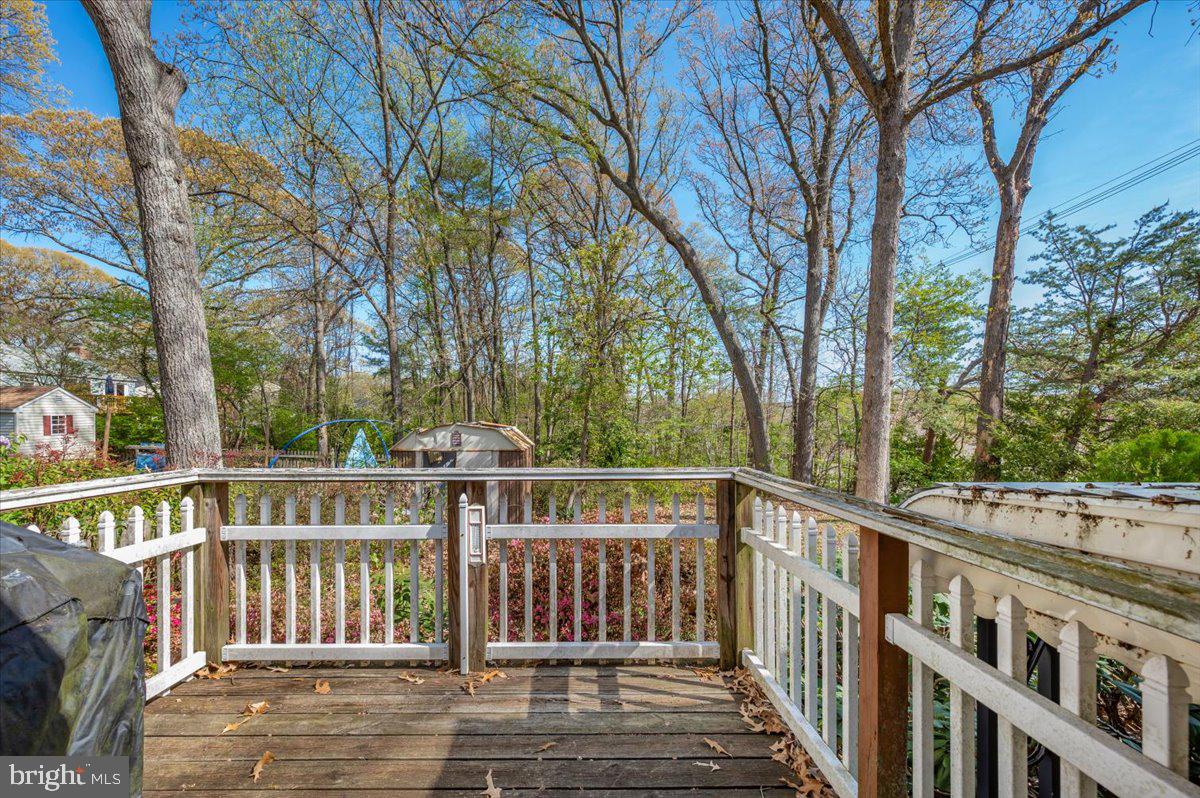 HOLLYWOOD ON SEVERN - Residential