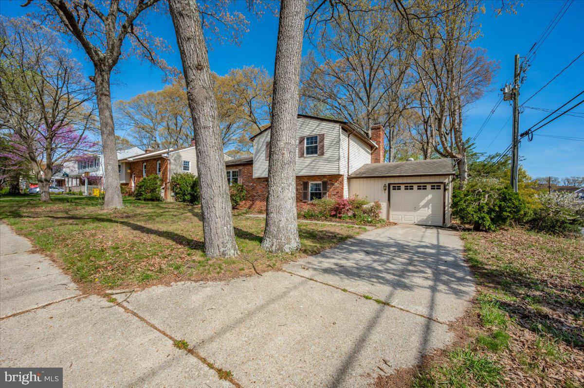 HOLLYWOOD ON SEVERN - Residential