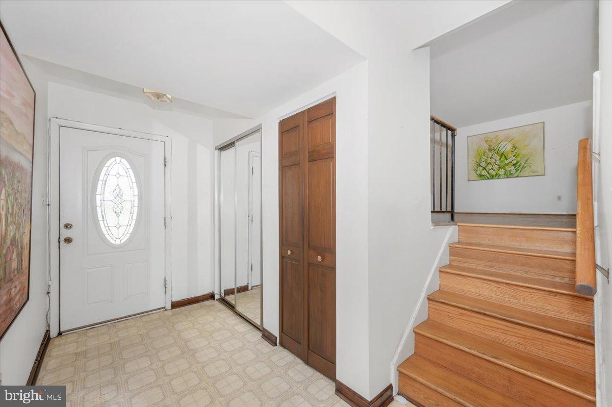 HOLLYWOOD ON SEVERN - Residential