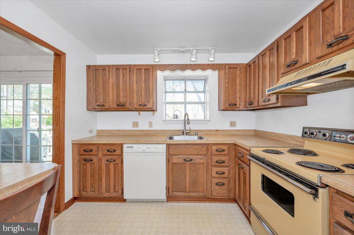 HOLLYWOOD ON SEVERN - Residential