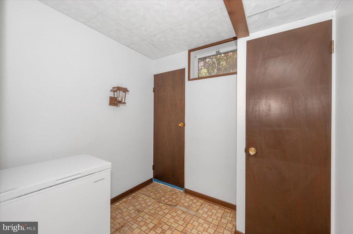 HOLLYWOOD ON SEVERN - Residential