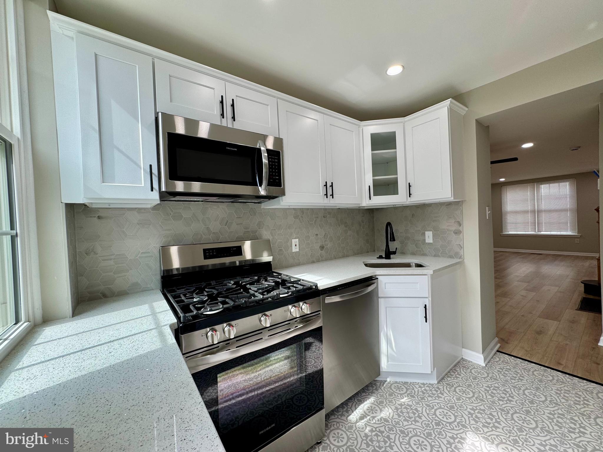 PORT RICHMOND - Residential