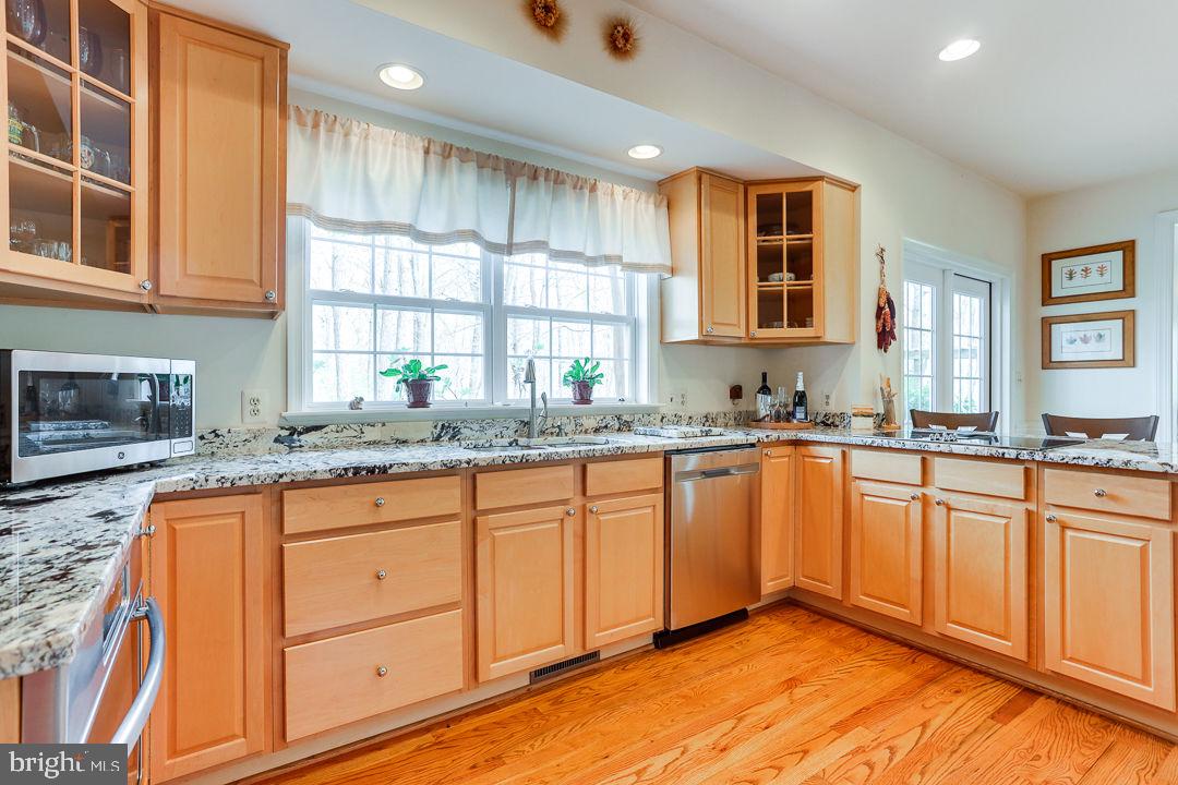 LEWIS CHAPEL - Residential