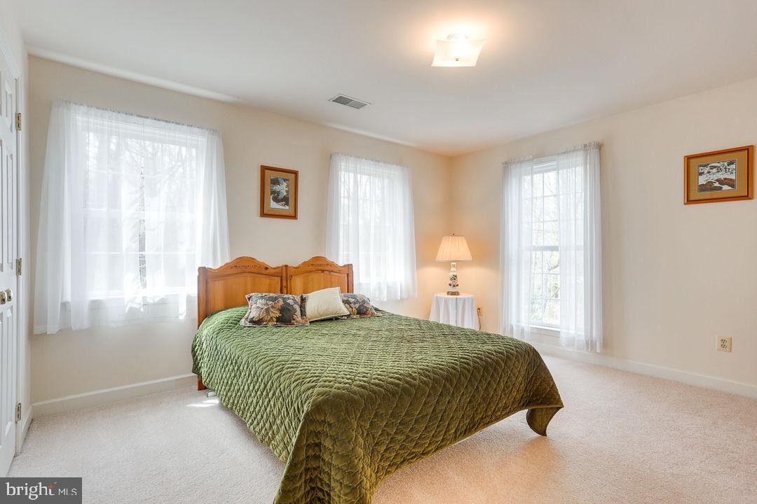 LEWIS CHAPEL - Residential