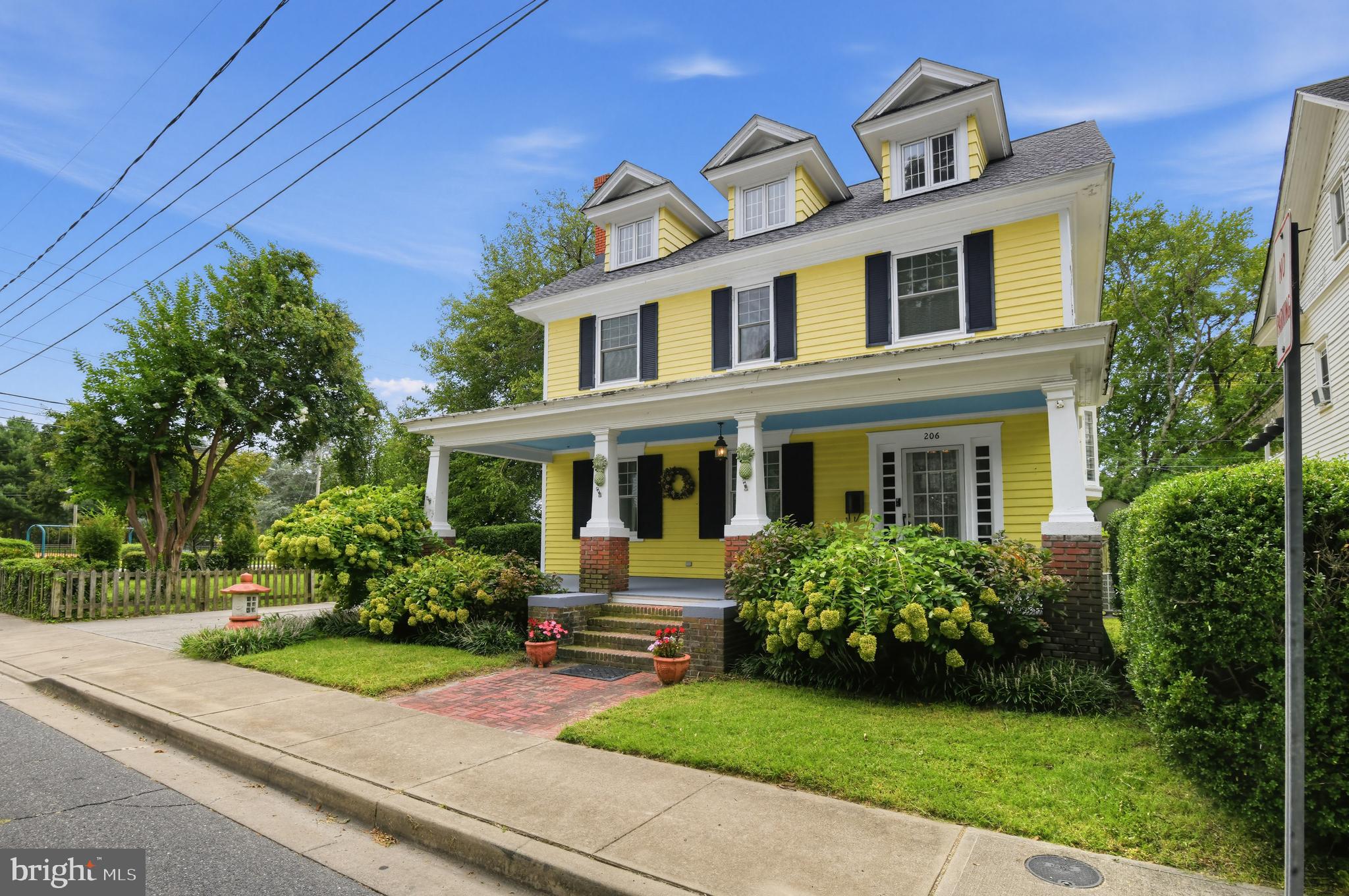 206 WALNUT STREET - Photo 3