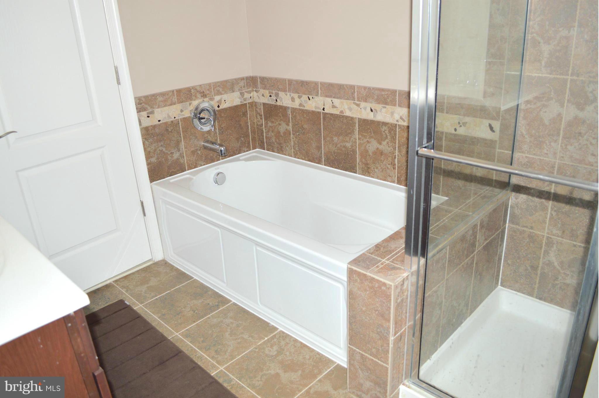 POTOMAC CLUB - Residential Lease