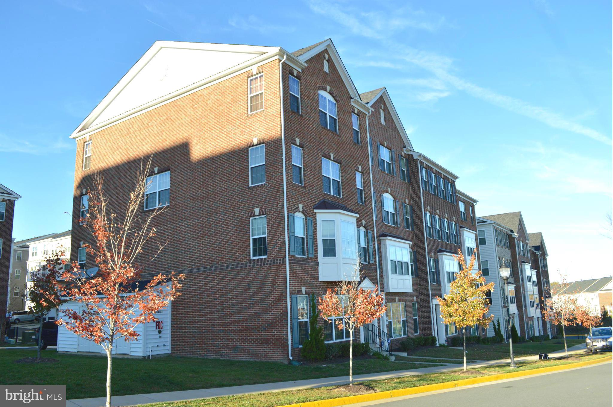 POTOMAC CLUB - Residential Lease