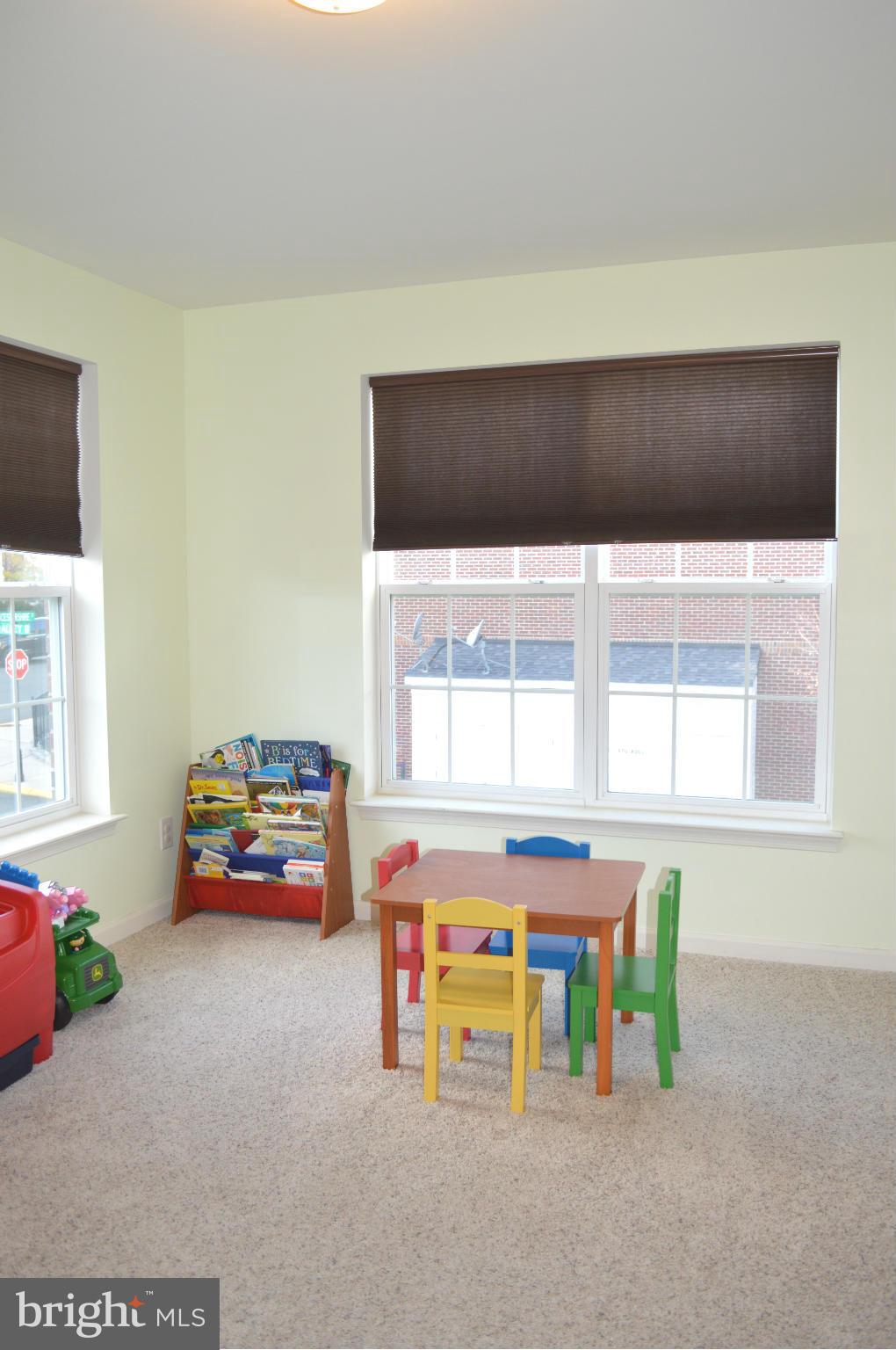 POTOMAC CLUB - Residential Lease