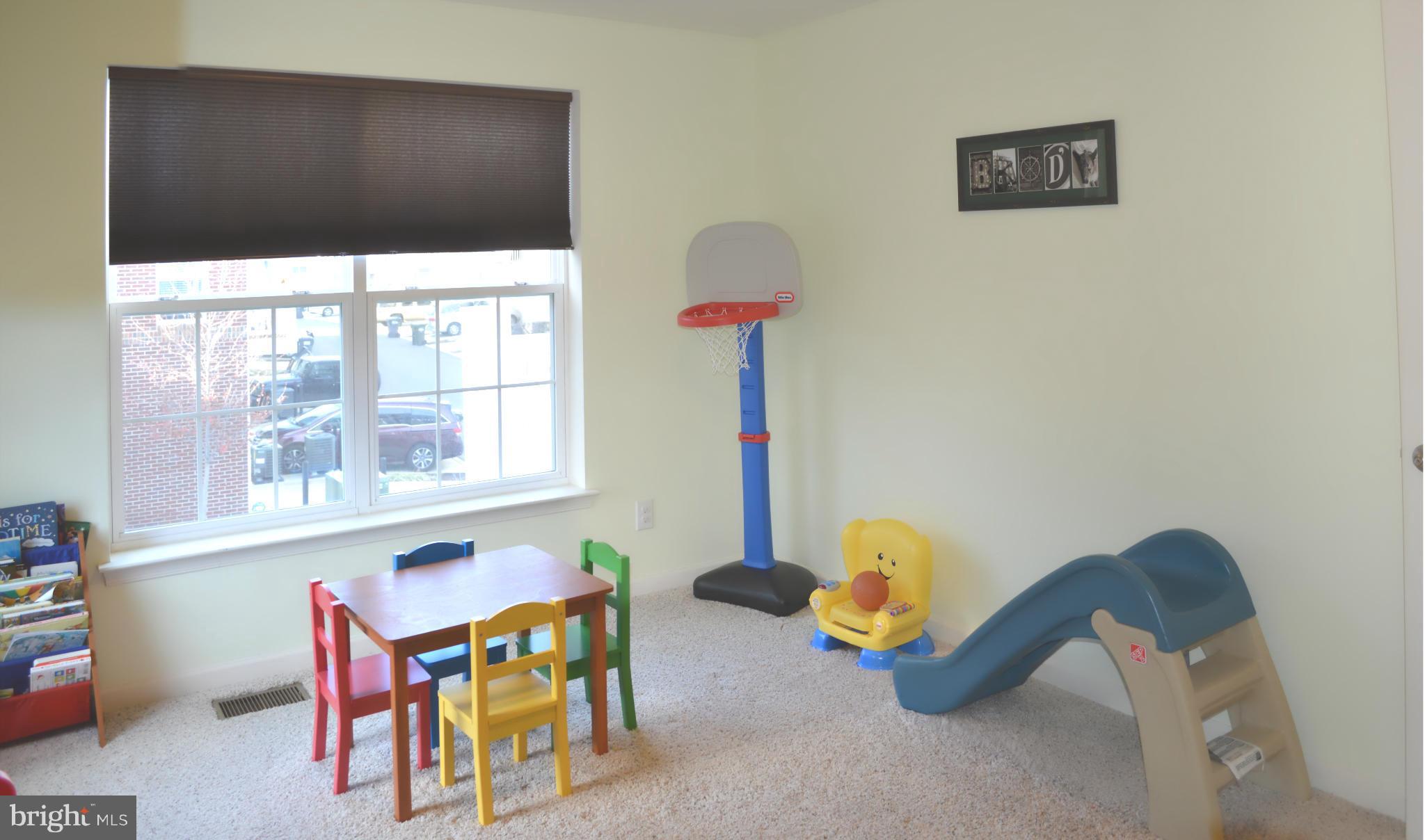 POTOMAC CLUB - Residential Lease