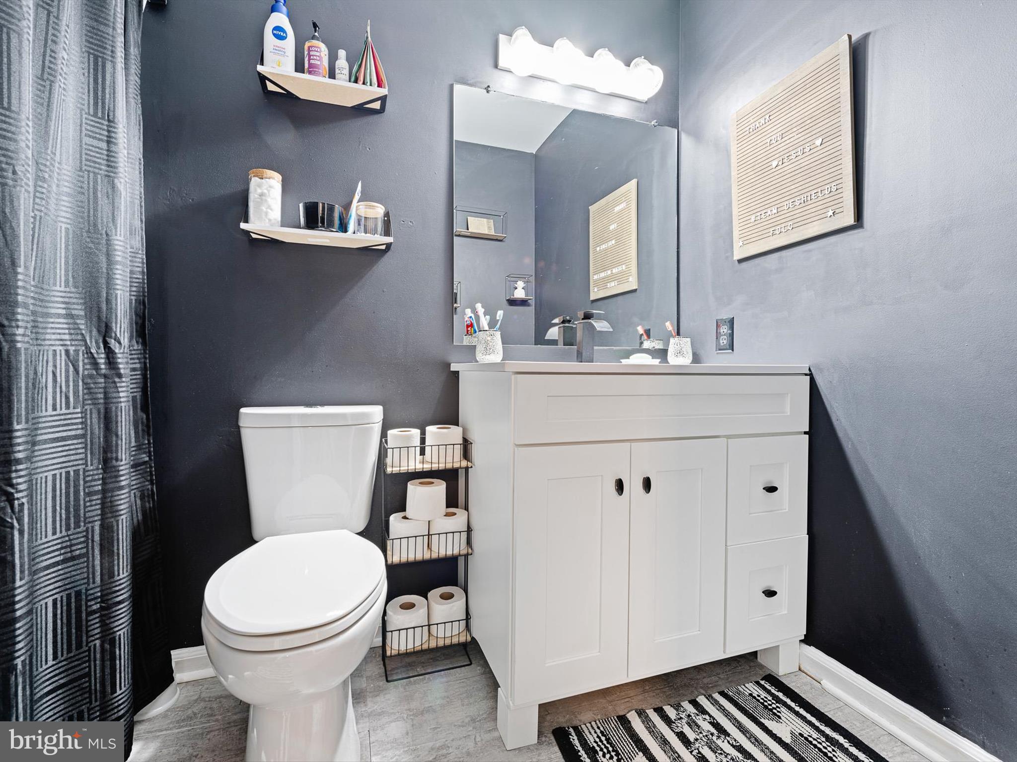 EAGLES NEST - Residential