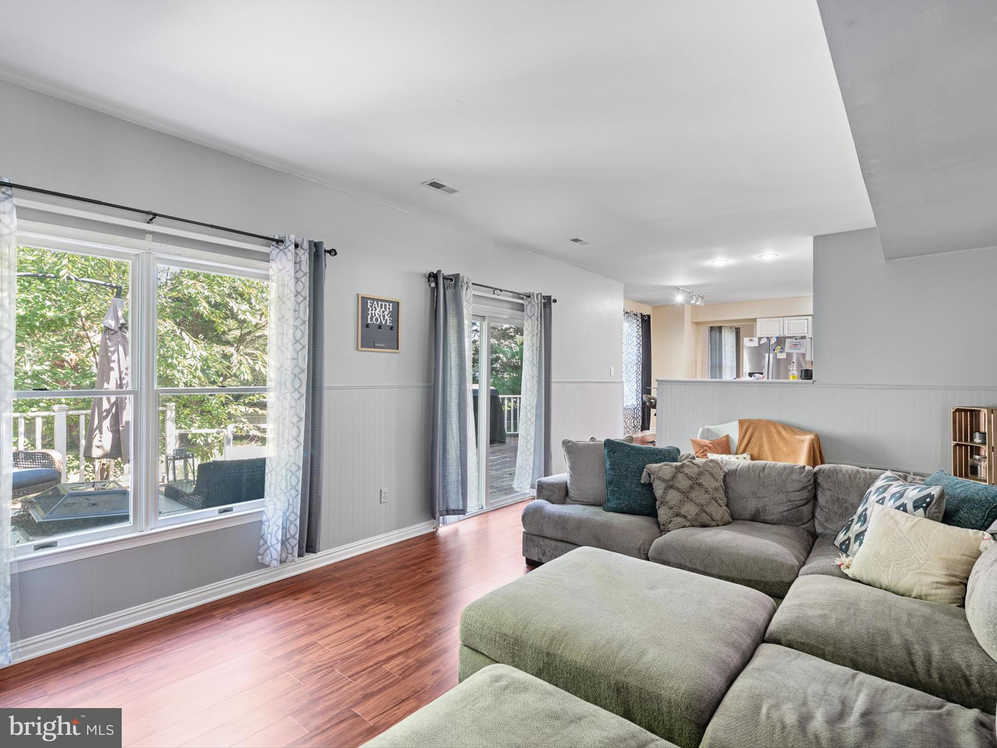 EAGLES NEST - Residential