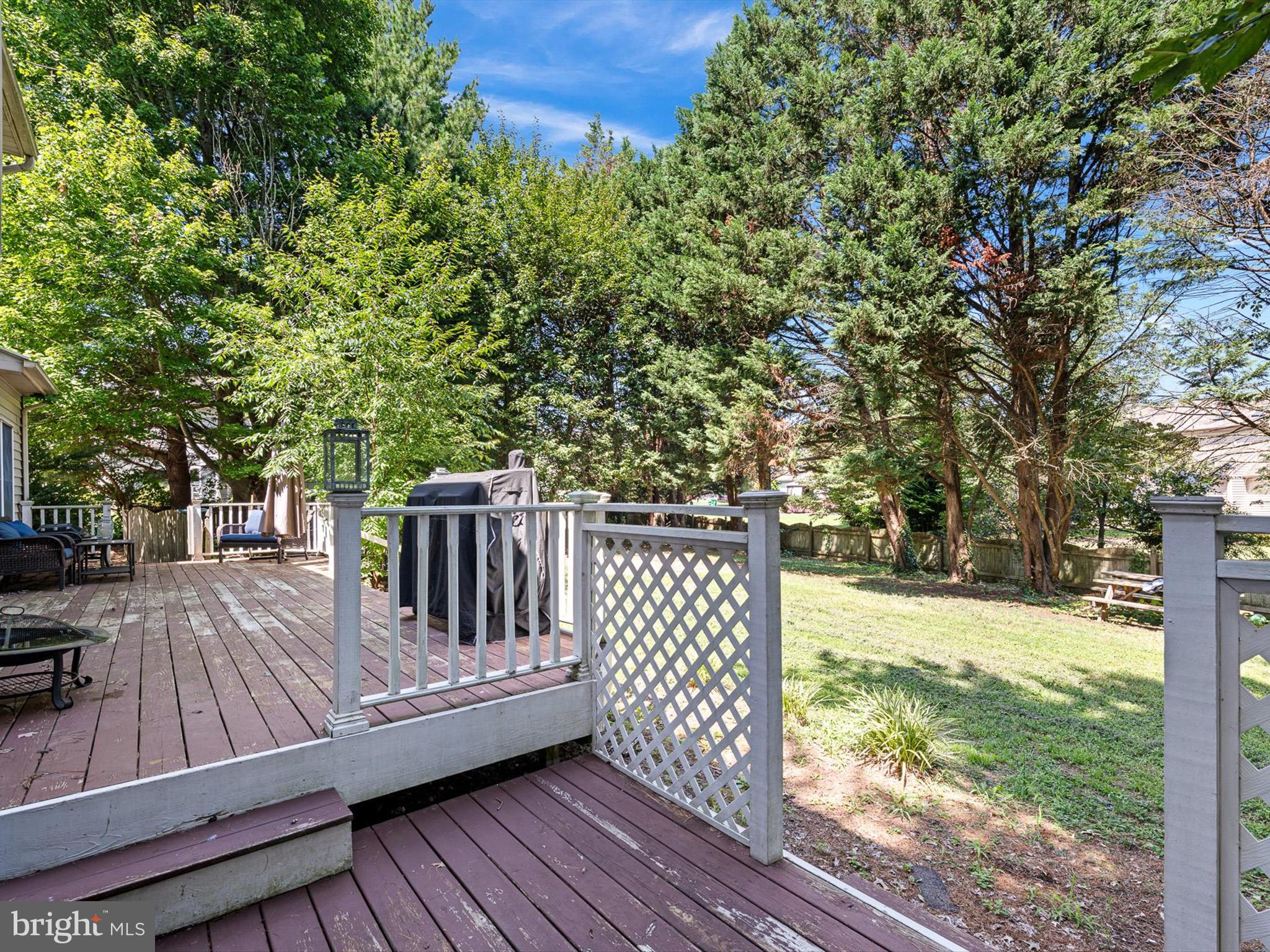 EAGLES NEST - Residential